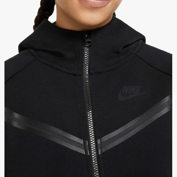 🍎NWOT Nike Girls Tech Fleece Windrunner Zip hoodie - Picture 3 of 4